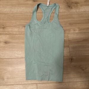Lululemon Athletica Fitted Green Sleeveless Tank Top